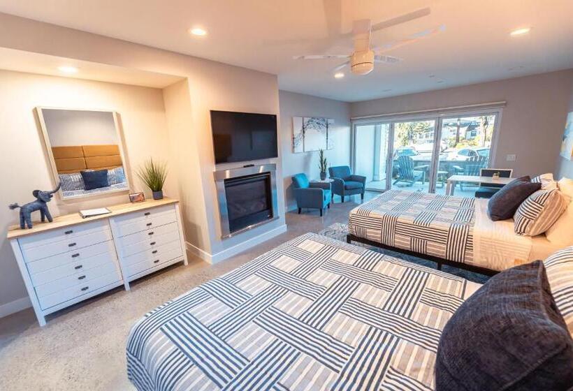 Baywood Inn Bed & Breakfast