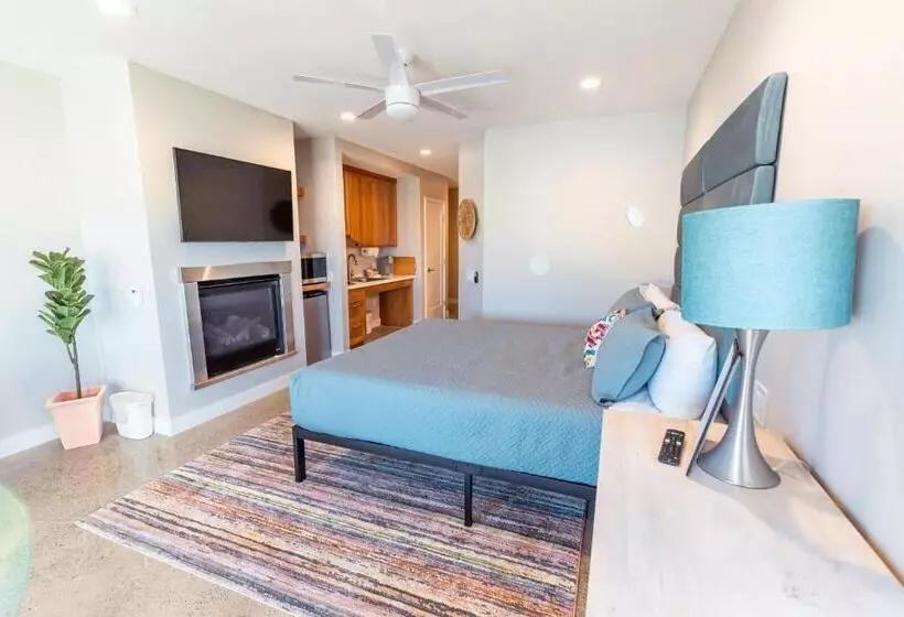 Baywood Inn Bed & Breakfast