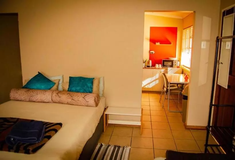 Aamiaismajoitus (B&B) A & R Guesthouse
