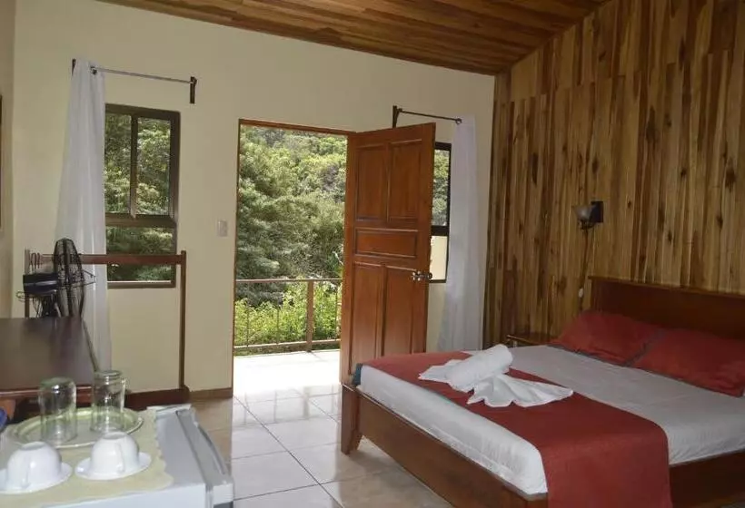 ベッドアンドブレックファースト Belcruz Family Lodge