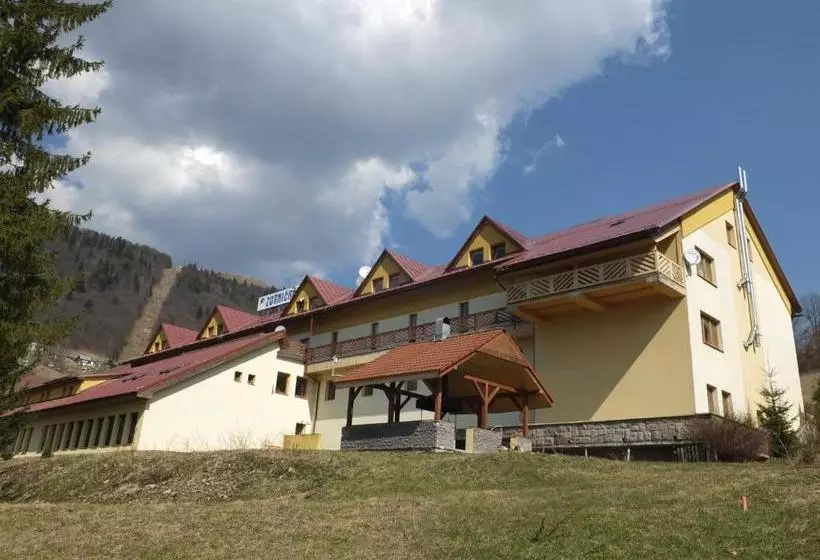 هتل Penzion Zornicka