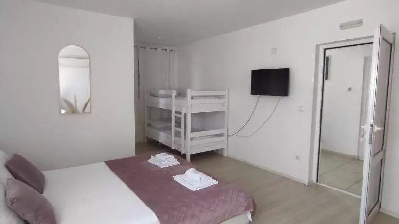 هتل & Rooms Lombrelle