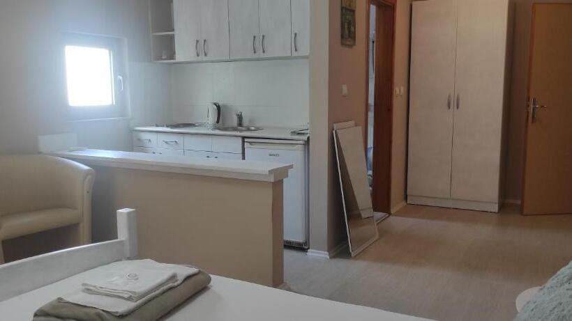 هتل & Rooms Lombrelle