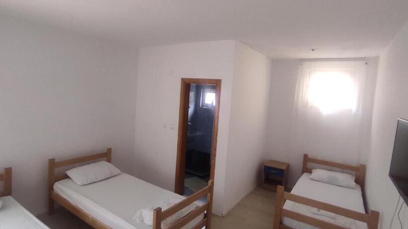 هتل & Rooms Lombrelle