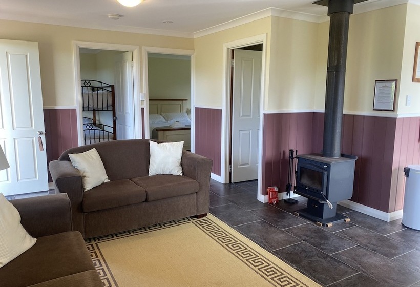 Manyat Peak Cottages Carnaby