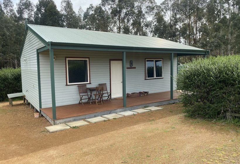 Manyat Peak Cottages Carnaby