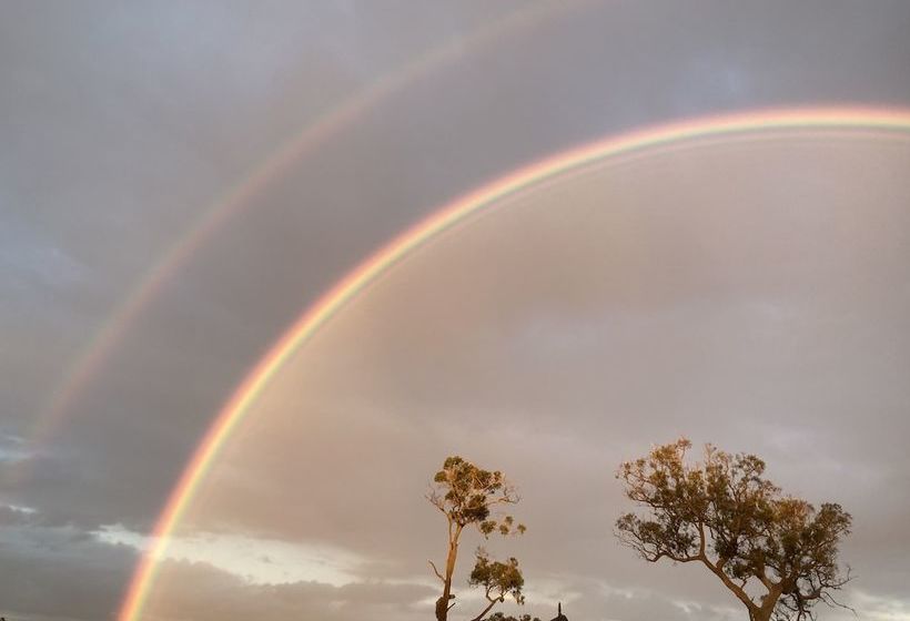 Manyat Peak Cottages Carnaby