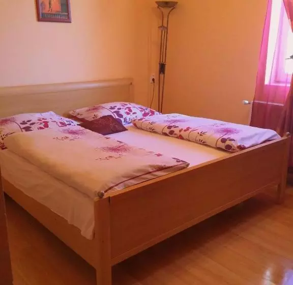 Op Art étterem és Panzió