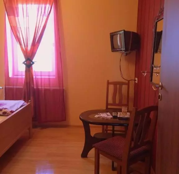 Op Art étterem és Panzió