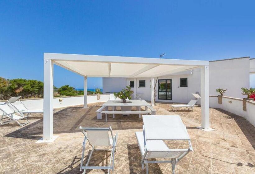 Residence Punta Cassano   In Piscina Sulla Spiaggia Di Sabbia