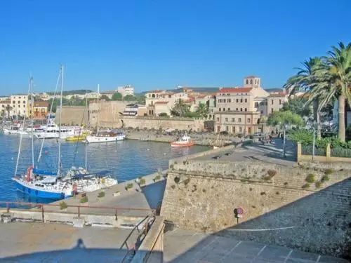 ベッドアンドブレックファースト Istentales Alghero