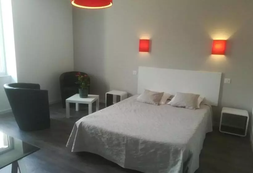 ホテル Le Relais De Ceilhes