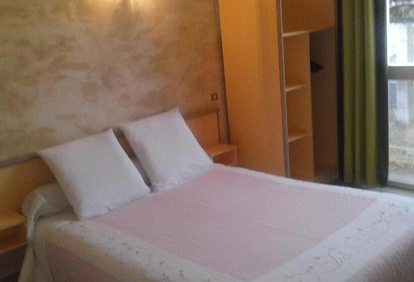 בית מלון כפרי Restaurant Le Saint Pierre Grand Périgueux