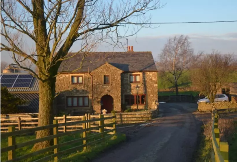 Bed and Breakfast Nutstile Farm