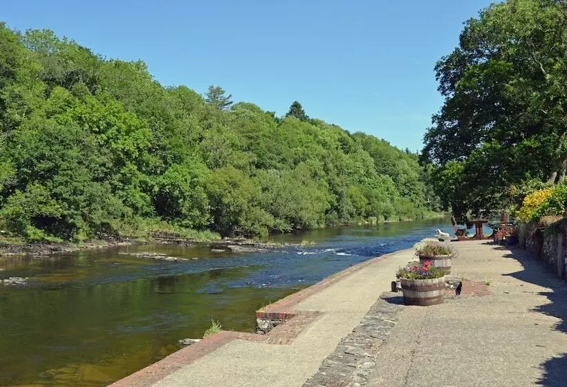 Aamiaismajoitus (B&B) Pwll Y Faedda