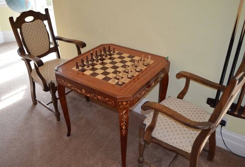 민박 Pwll Y Faedda