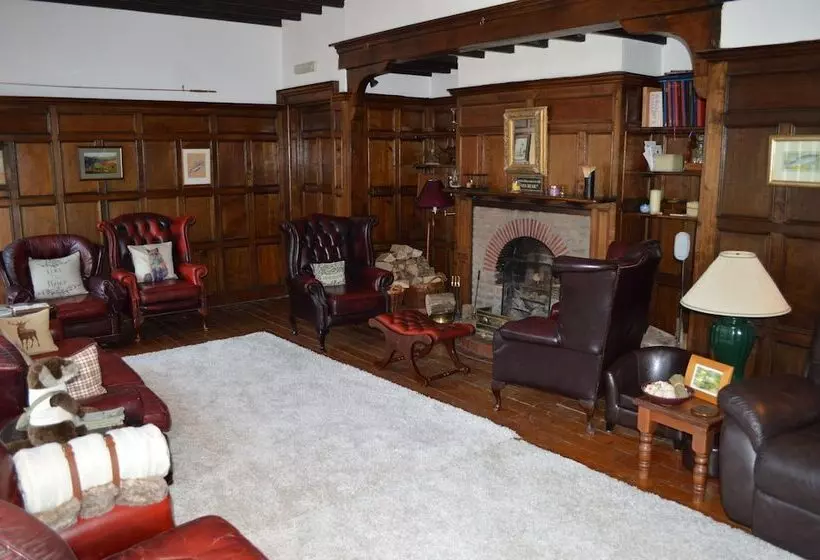 Aamiaismajoitus (B&B) Pwll Y Faedda