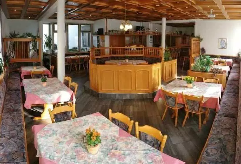 Hotelli Thueringer Hof Wildeck