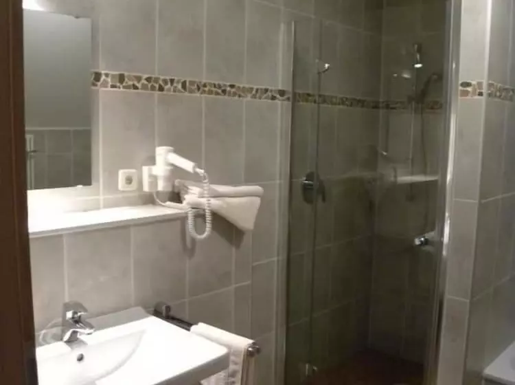 Hotelli Thueringer Hof Wildeck