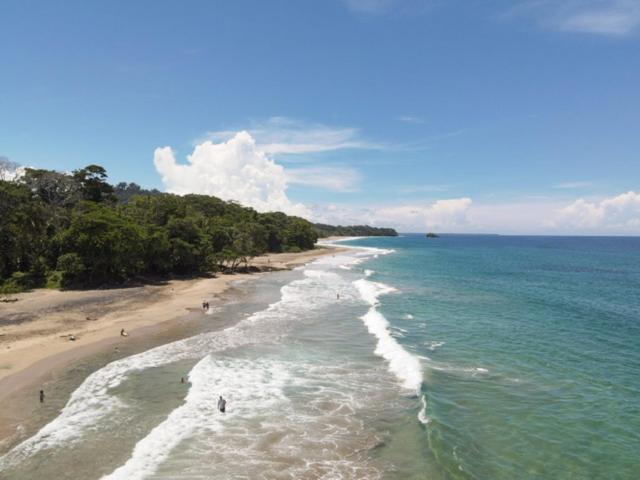 پانسیون Arococles