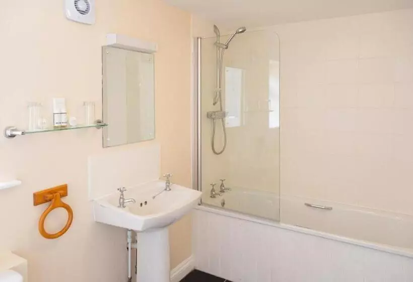 ユースホステル Five Bells Inn, Wrentham