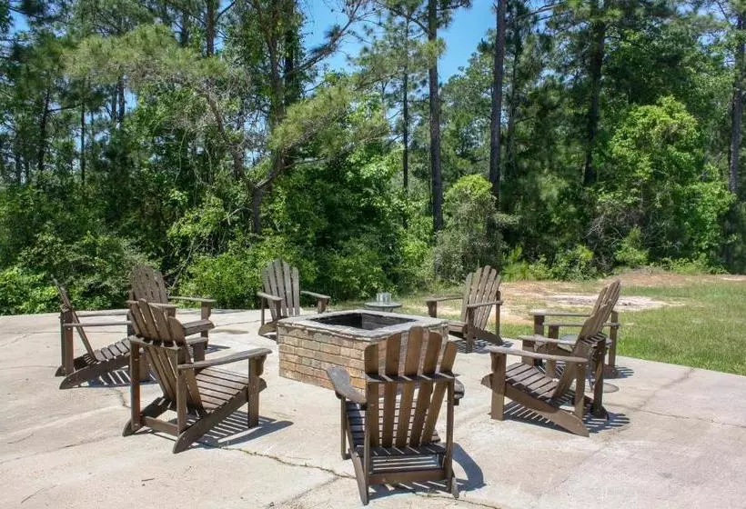 Retkeilymaja Rayburn Inn