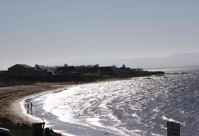 ベッドアンドブレックファースト Caledonian House