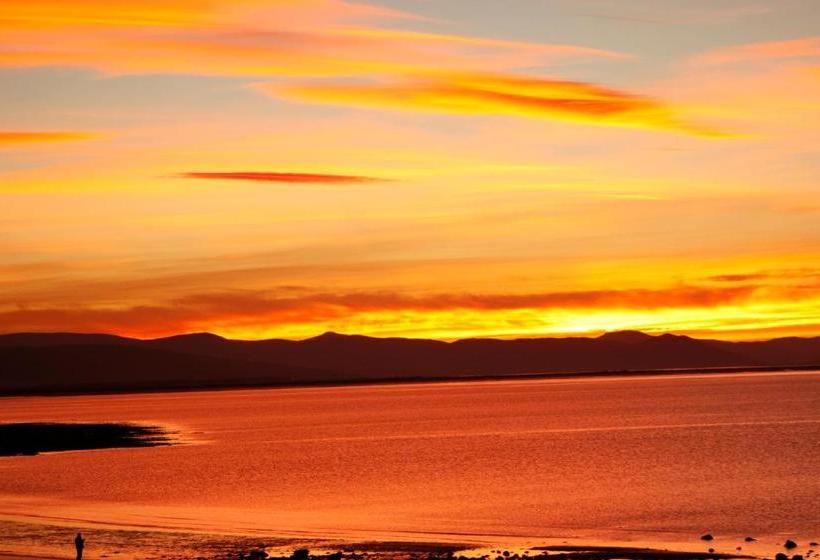 住宿加早餐 Caledonian House