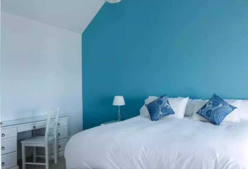 ベッドアンドブレックファースト Caledonian House