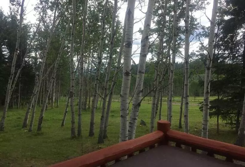 Aamiaismajoitus (B&B) Montana Hill Guest Ranch