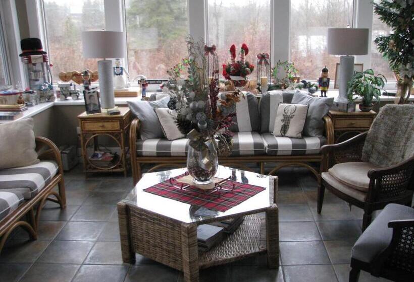 Clyde Hall Bed And Breakfast