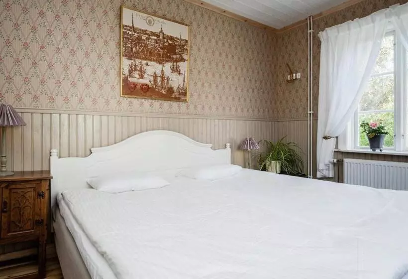 Enångers Bed And Breakfast