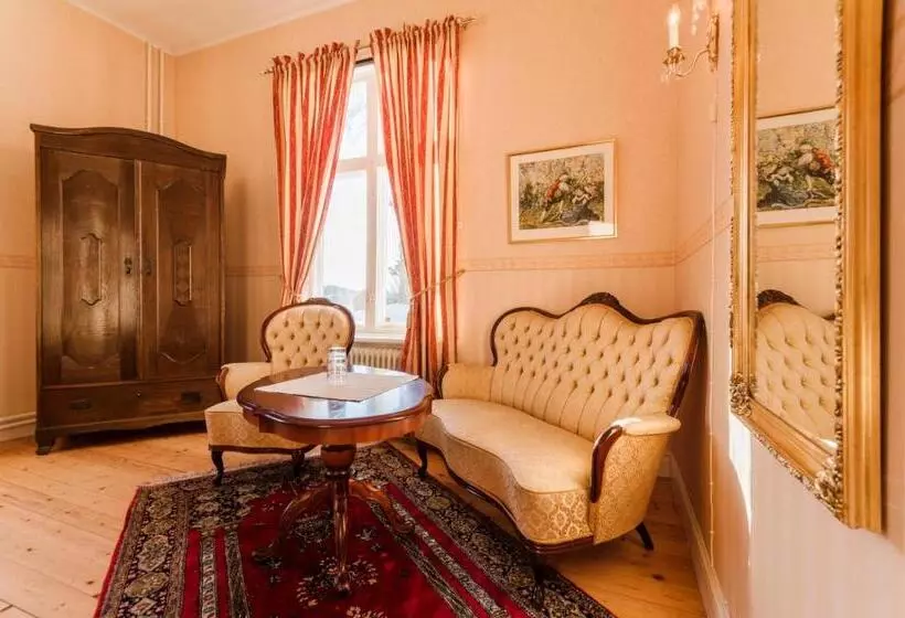 Gästgiveri Melderstein Herrgård