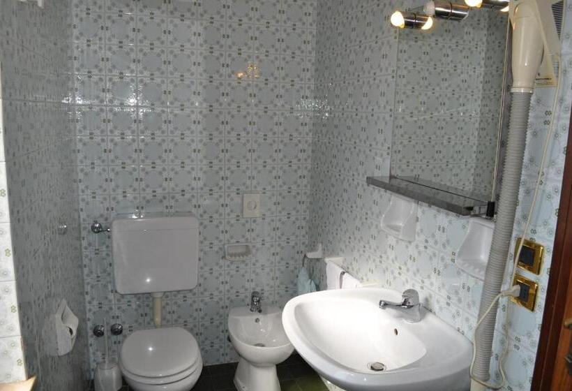 בית מלון כפרי Piol