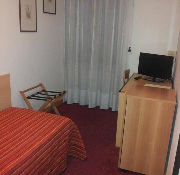 בית מלון כפרי Piol