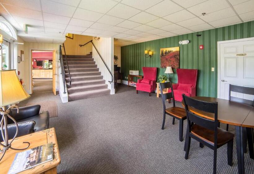 מוטל The Lodge At Poland Spring Resort