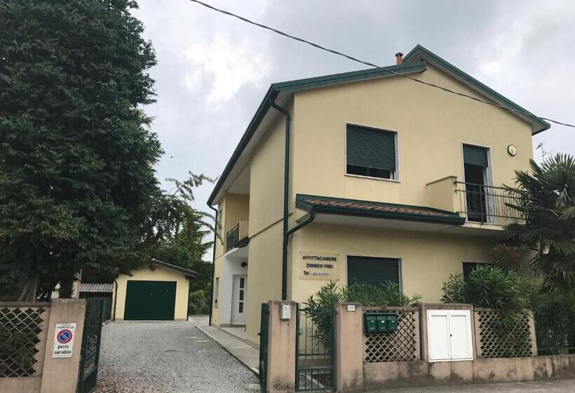 膳宿费 Affittacamere Fiumicello