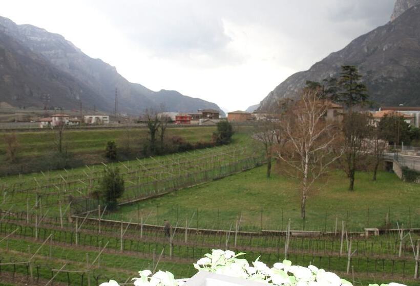 Pensjonat Vignola Rooms Avio