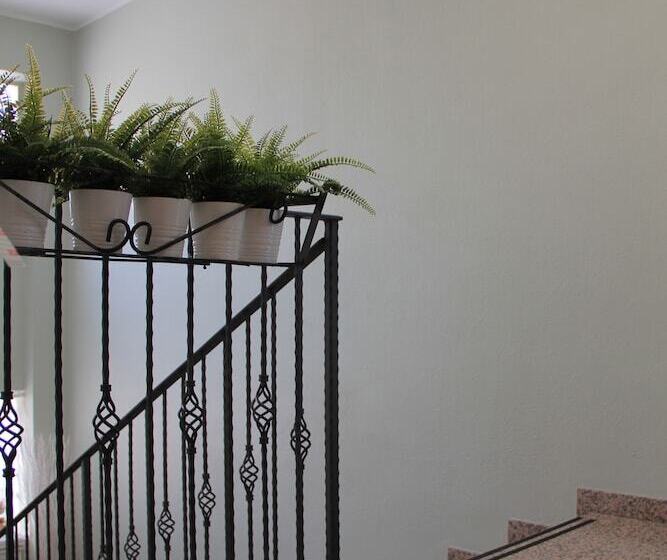 Pensjonat Vignola Rooms Avio