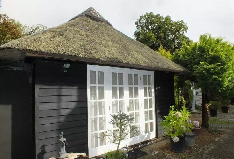 Retkeilymaja Clifton Hampden B&b