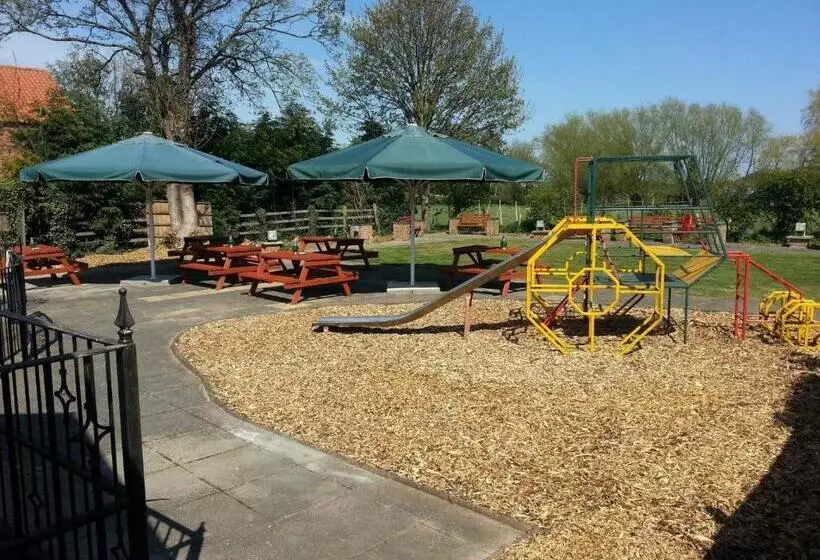 ユースホステル The Lord Nelson