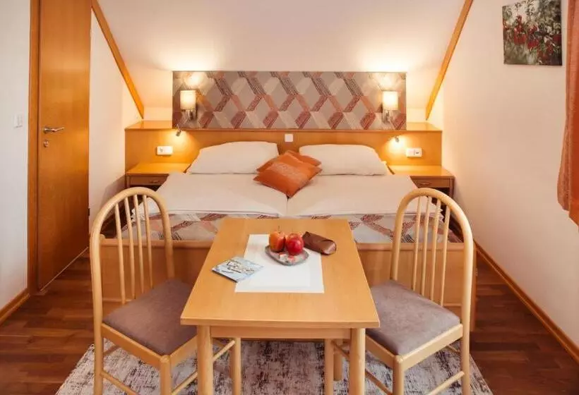 Aamiaismajoitus (B&B) Gästehaus Krappel