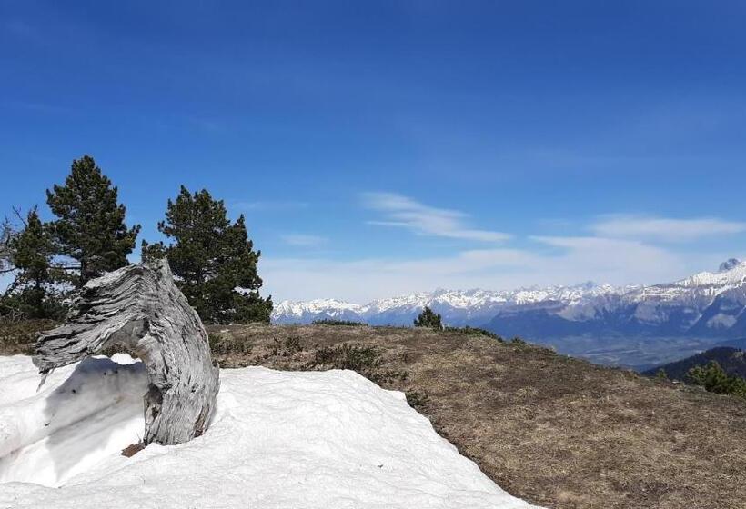 مبيت وإفطار Le Sareymond