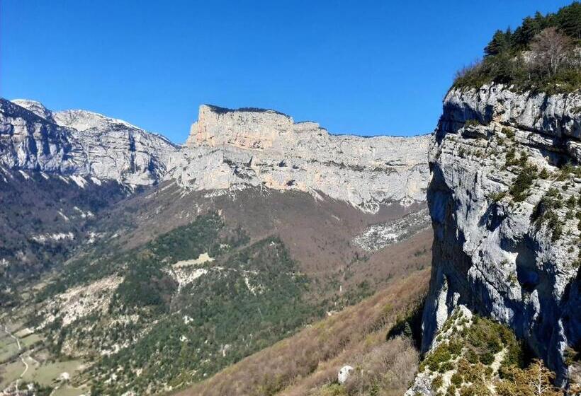 مبيت وإفطار Le Sareymond