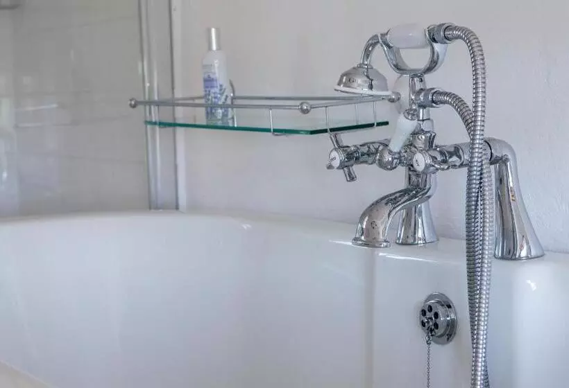 Fernside Bed And Breakfast