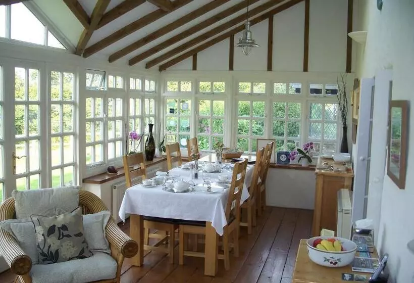 Fernside Bed And Breakfast