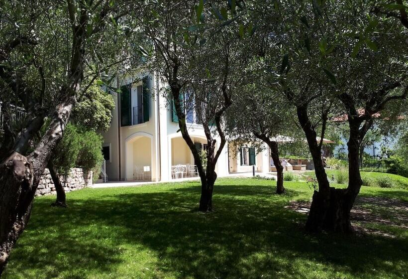 فندق Albergo Blueline