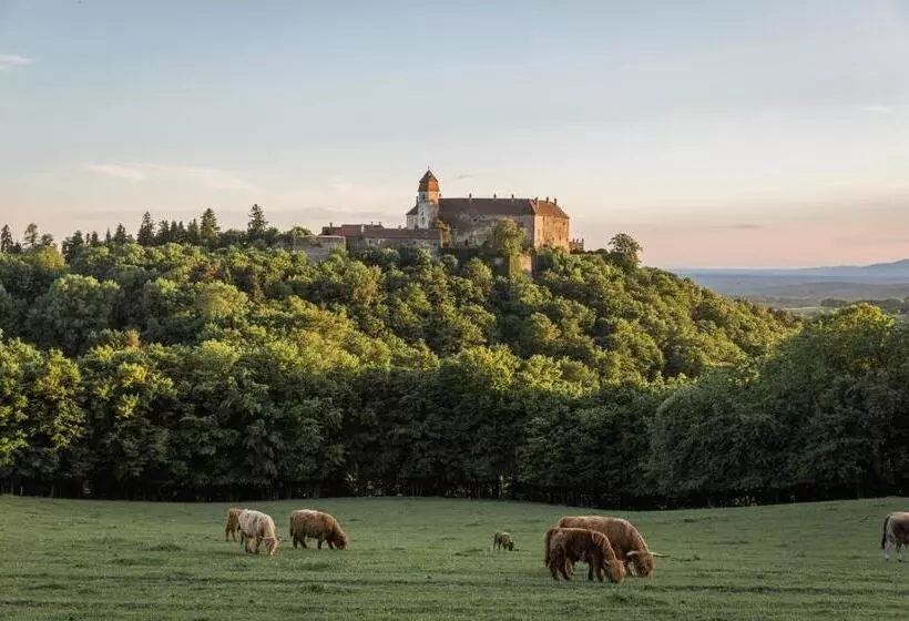 Hotelli Burg Bernstein