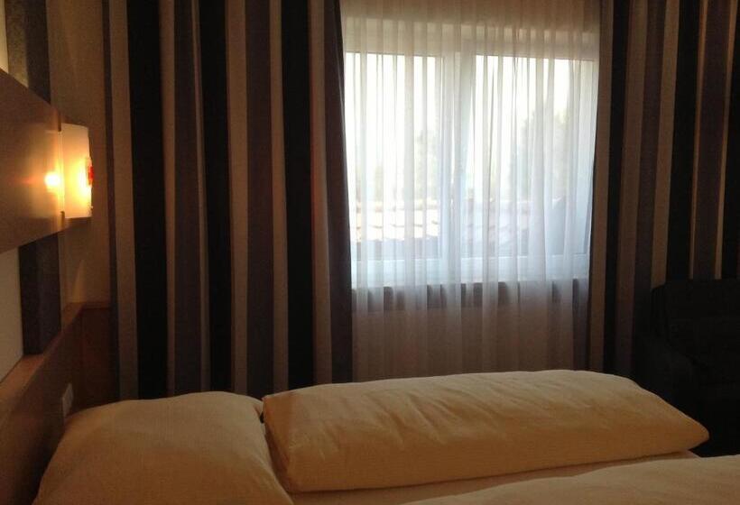 בית מלון כפרי Leonsteinerhof