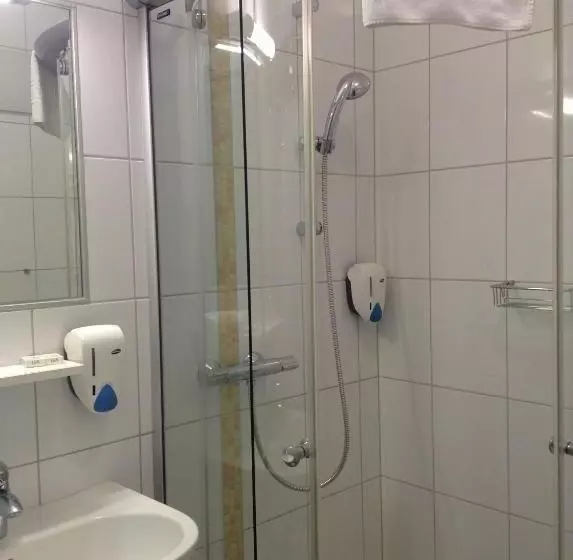 Hotelli Leonsteinerhof